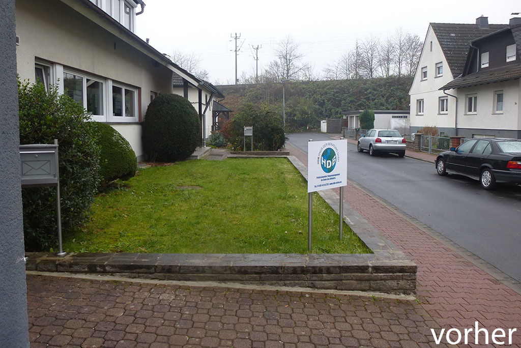 13-014-Vorgarten-Haus-der-Beratung--Bruchköbel-vorher-1